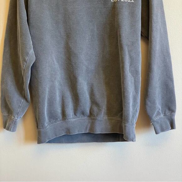 Comfort Colors M gray sweatshirt B&B est. 2022 - Picture 3 of 7